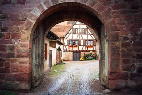 Portes fortifiées d'Alsace - Niedertor à Wangen © French Moments
