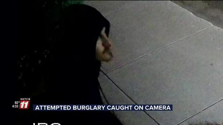 Deux tentatives d'effraction dans un magasin de jeux vidéo et de bandes dessinées à Colorado Springs