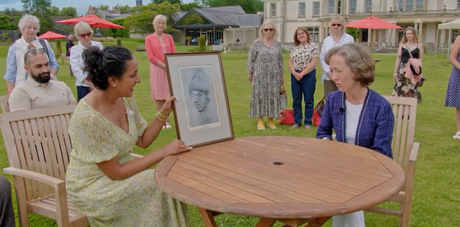 Un invité de Antiques Roadshow est horrifié alors que la tournure cachée du portrait est révélée par un expert Un invité de Antiques Roadshow est horrifié alors que la tournure cachée du portrait est révélée par un expert