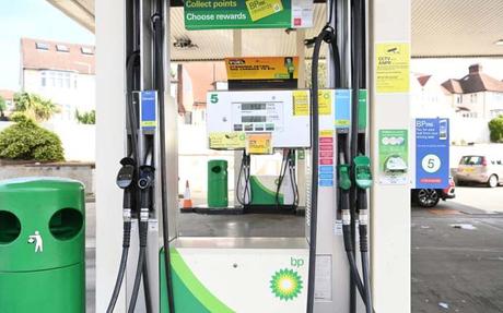 Des problèmes de livraison de carburants au Royaume-Uni entraînent la fermeture de stations-services