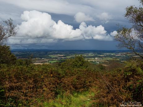 ciel menaçant au dessus des Monts d'Arrée #Bretagne #Finistère