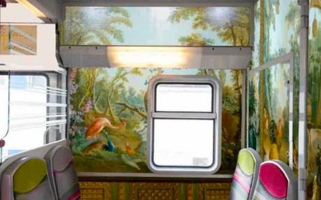 Le RER C décoré avec des œuvres des musées Parisiens Le RER C décoré avec des œuvres des musées Parisiens