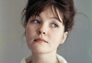 Bella Akhmadoulina – Lenteur