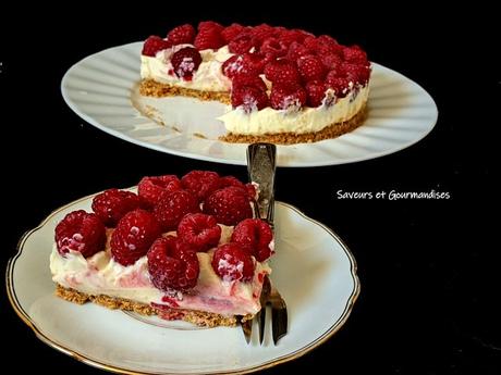 Cheesecake au chocolat blanc et framboises fourrées.