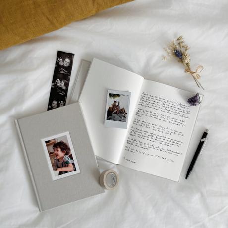 Créer des souvenirs avec les tirages photos et les carnets Rosemood