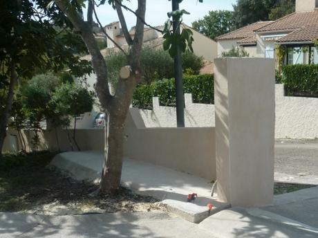 DIVERS TRAVAUX DEPUIS UN MOIS travaux,béton,portail,crépi,mur,muret de pierres,jardin,projets,pelouse