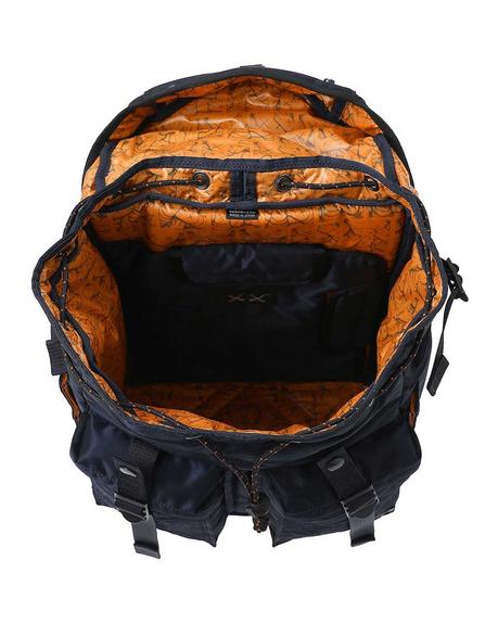 Kaws et Porter annoncent leur collaboration