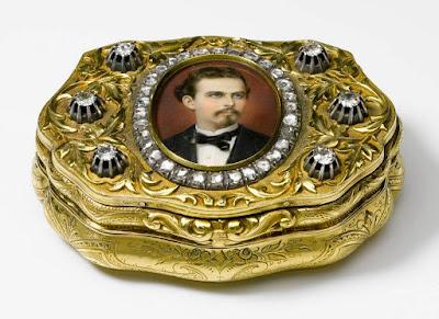 Sisi ou Sissi ? — Une tabatière en or de 1881 lève le mystère — À voir au Museum der bayerischen Könige d'Hohenschwangau