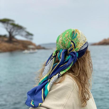 Wrap Me Up Design : des foulards stylés qui tiennent sur la tête pour les femmes atteintes du cancer