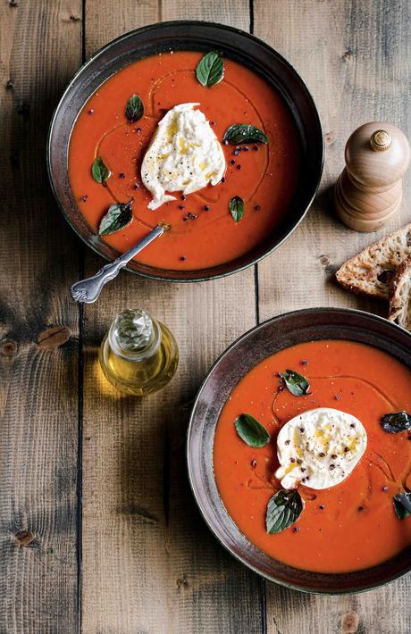 soupe d'automne , tomates, burrata, cuisine rapide
