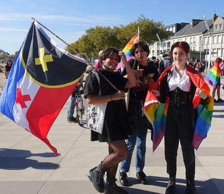 marche des fiertés et tutti frutti marche des fiertés et tutti frutti