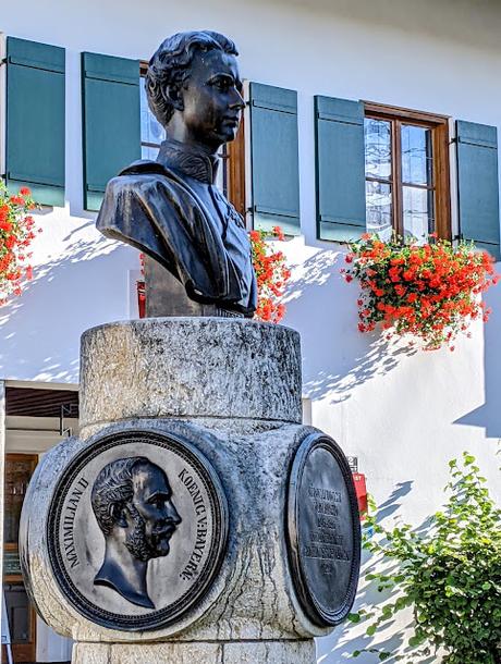 Denkmal Ludwig II. in Schwangau — Monument au roi Louis II de Bavière à Schwangau