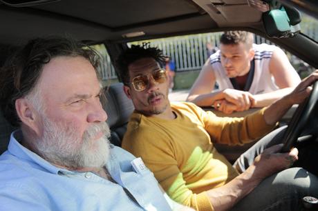 CETTE MUSIQUE NE JOUE POUR PERSONNE Un film de Samuel Benchetrit au Cinéma le 29 Septembre 2021