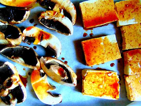 Udon, chou, champignons et tofu Udon, chou, champignons et tofu