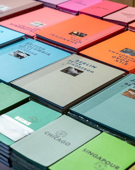 LIBRAIRIE ÉPHÉMÈRE LOUIS VUITTON AU BRACH PARIS Brach