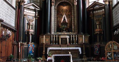 Ex-musulmane, elle témoigne de sa joie à Notre-Dame de Liesse