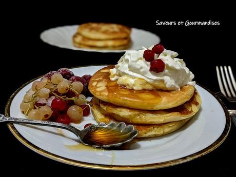 Blinis aux amandes et au miel.