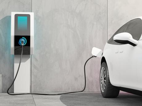 Pouvez-vous recharger votre voiture électrique sur une prise domestique ?