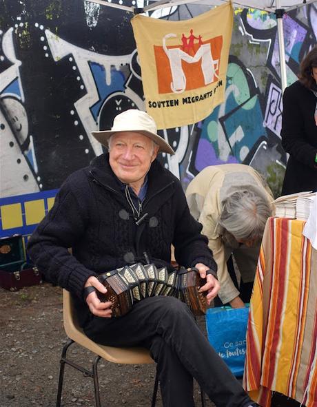 pour une poignée de châtaignes pour une poignée de châtaignes