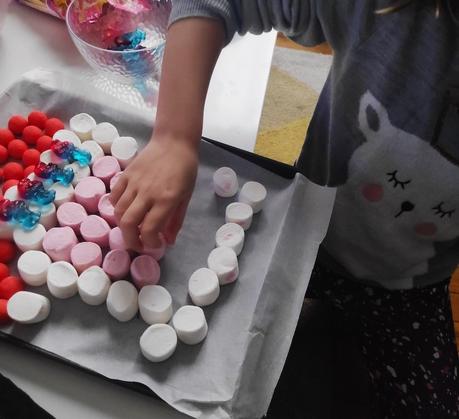 Comment faire un père Noël en bonbons ? Comment faire un père Noël en bonbons ?