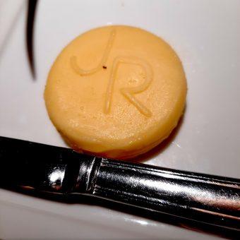 Beurre sur table Beurre sur table