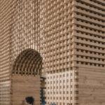 L'arc de triomphe rotatif signé Katarsis