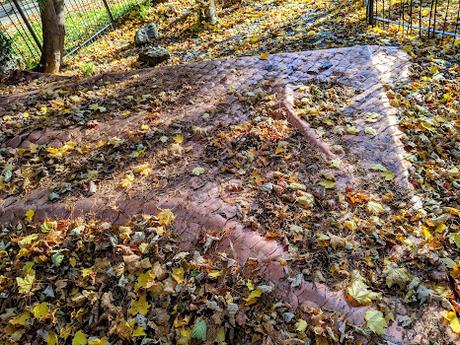 Hermann Levi's Grabstätte in Partenkirchen — 33 Fotos für eine Herbstsymphonie — Symphonie automnale pour la tombe de Hermann Levi