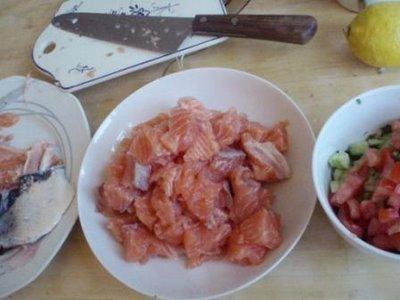 Tartare de saumon et art de la découpe