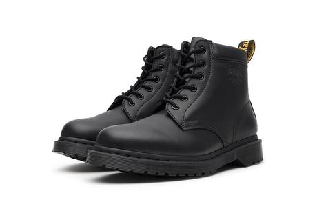 DR. MARTENS X STUSSY – F/W 2021 – 6-EYE BOOT