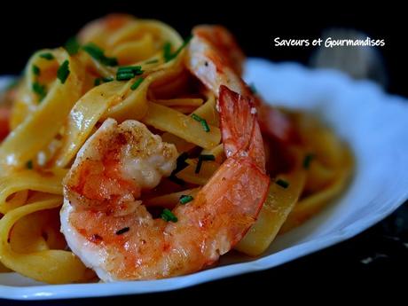 Tagliatelles aux gambas et à l'orange.