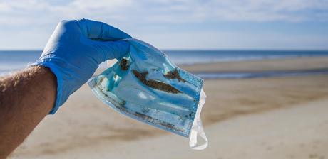 Le Royaume-Uni: 25 900 tonnes de déchets plastiques issus de la pandémie de Covid-19 déversées dans l’océan