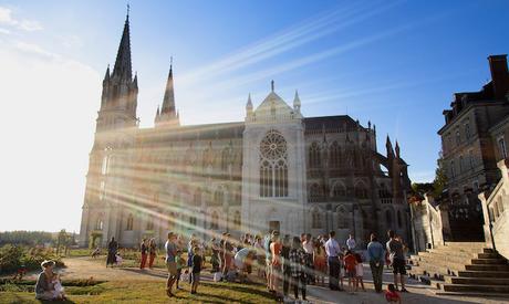 Neuvaine à ND de Montligeon - Jour 3 : « Renaître d’en haut »