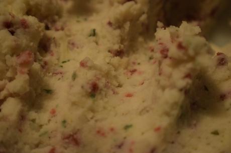 Des restes ultimes : Boulettes de pommes de terre au bacon et au fromage purée de pommes de terre au bacon et à la ciboulette