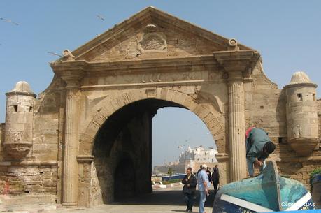 Voyage au Maroc - Fabrication d'huile d'argan et visite Essaouira Voyage au Maroc - Fabrication d'huile d'argan et visite Essaouira