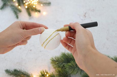 DIY boules de Noël récup – papier maché