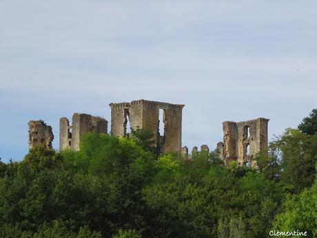 Séjour en Ariège - Camon et le Chateau de Lagarde Séjour en Ariège - Camon et le Chateau de Lagarde
