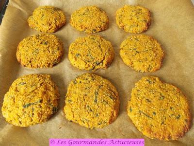 Galettes à la courge, aux lentilles, au quinoa et aux noix (Vegan) Galettes à la courge, aux lentilles, au quinoa et aux noix (Vegan)
