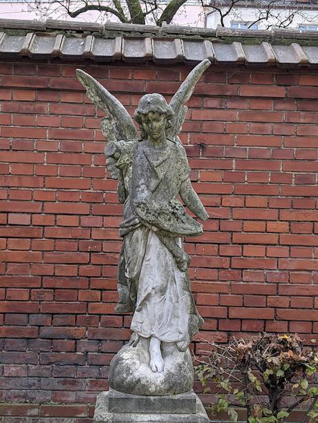 München — Die Engel des Ostfriedhofs — 30 Fotos — Les anges du cimetière de l'est de Munich