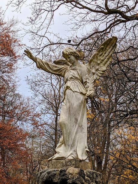 München — Die Engel des Ostfriedhofs — 30 Fotos — Les anges du cimetière de l'est de Munich