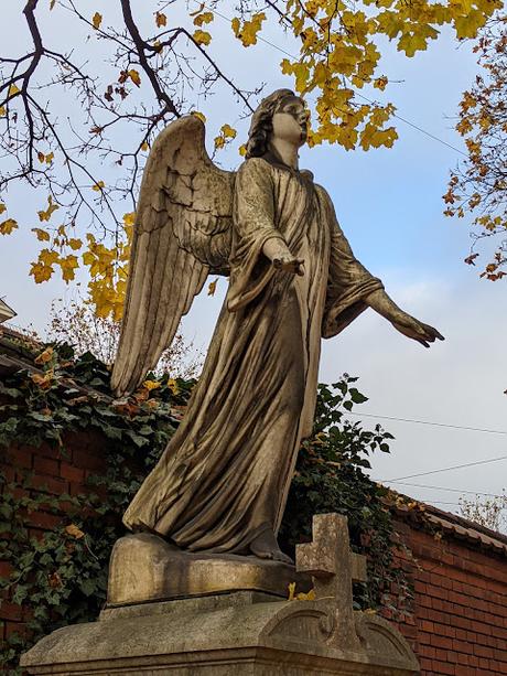 München — Die Engel des Ostfriedhofs — 30 Fotos — Les anges du cimetière de l'est de Munich