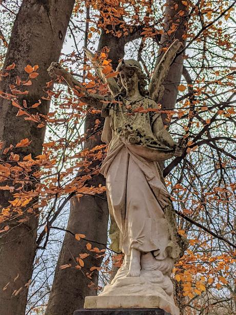 München — Die Engel des Ostfriedhofs — 30 Fotos — Les anges du cimetière de l'est de Munich