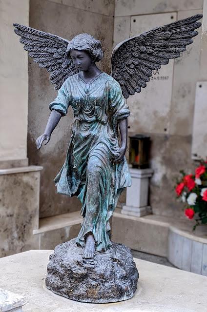 München — Die Engel des Ostfriedhofs — 30 Fotos — Les anges du cimetière de l'est de Munich