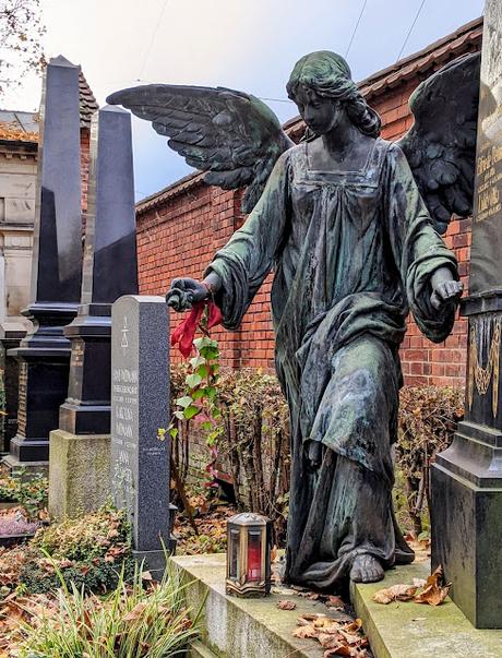 München — Die Engel des Ostfriedhofs — 30 Fotos — Les anges du cimetière de l'est de Munich