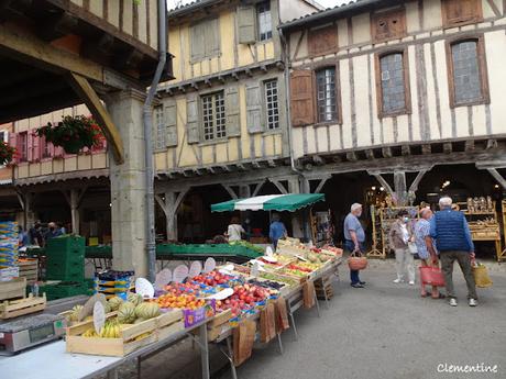 Séjour en Ariège - Marché de Mirepoix et Restaurant Le Grain de Sel Séjour en Ariège - Marché de Mirepoix et Restaurant Le Grain de Sel