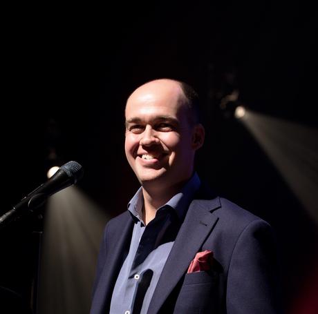 Fumeur Dans un Espace Non-Fumeur Fumeur Dans un Espace Non-Fumeur