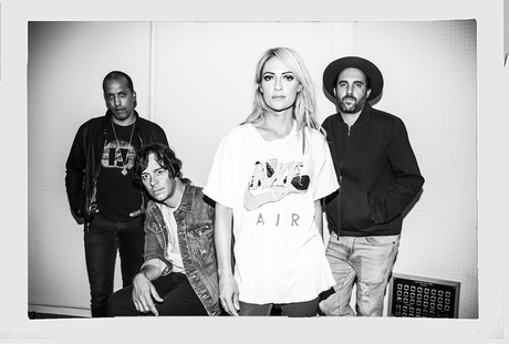 Filles Parmi Les Garçons Filles Parmi Les Garçons