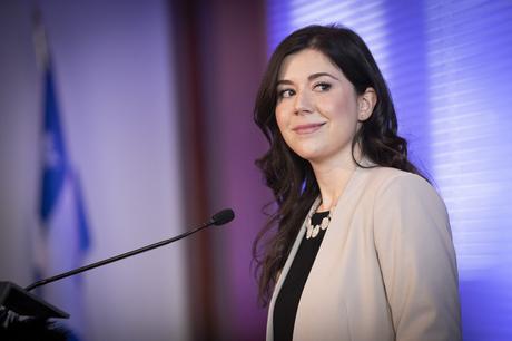 Une Élue est Bien Souvent Moins Corrompue