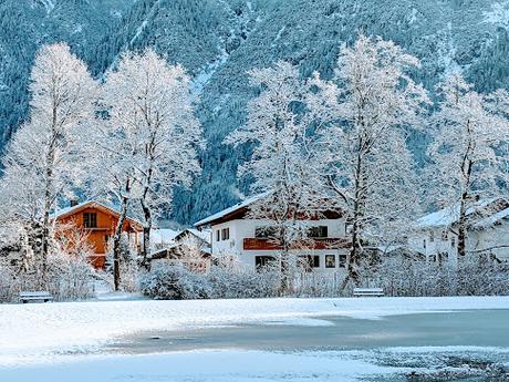 Mittenwald — 25 Bilder / 25 photos Kurpark am Burgberg — 28.11.2021