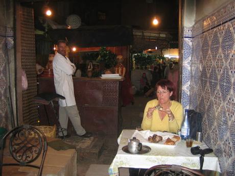 Voyage au Maroc - Un restaurant très spécial dans la Médina de Marrakech