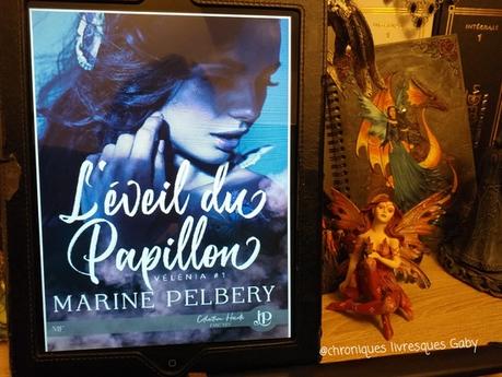 Vélénia, tome 1 : L'éveil du papillon (Marine Pelbery)